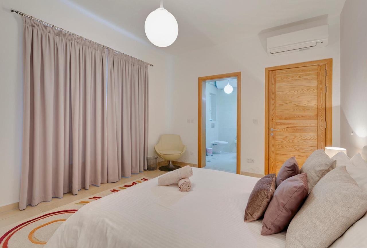 Luxury Apt With Side Seaviews And Pool, Best Location 斯利马 外观 照片